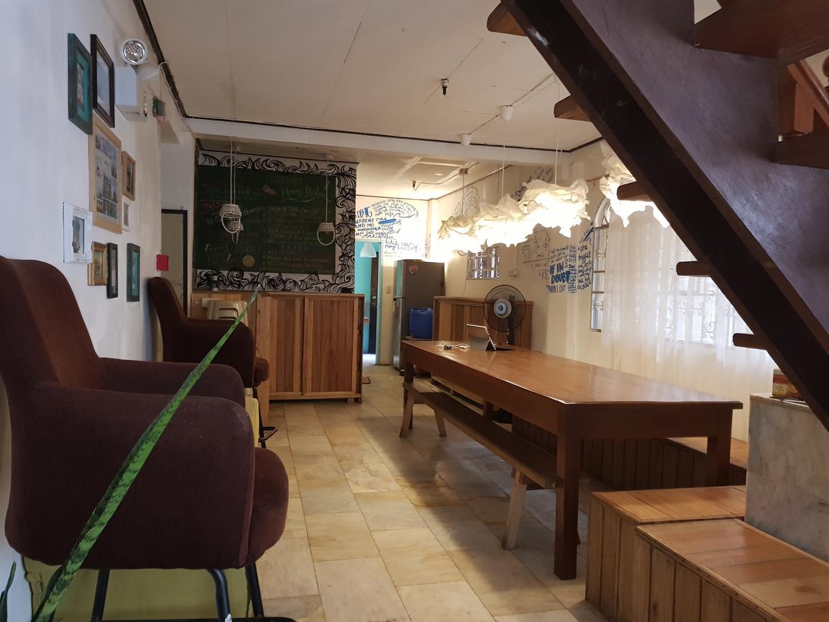 Go Surfari House Hostel บาแลร์ ภายนอก รูปภาพ